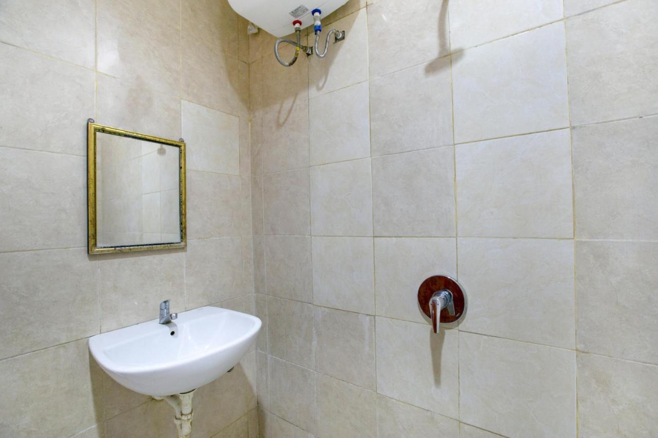 Super Oyo 2320 Hotel Charvita Kupang  Zewnętrze zdjęcie